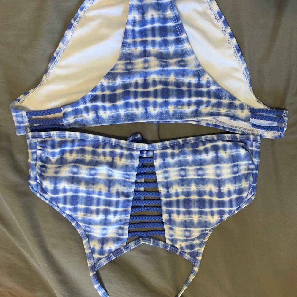 Swim suit